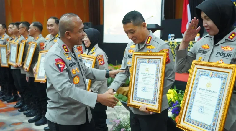 Kapolda Jabar Buka Rakernis Keuangan, 16 Satker Raih Penghargaan